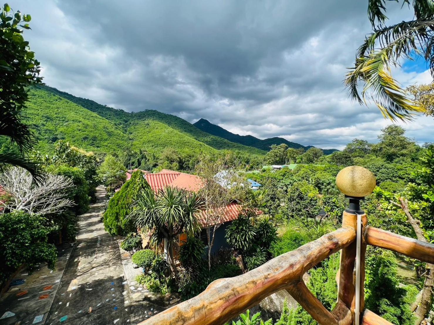 Suriyan Villa Erawan Kanchanaburi สุริยัน วิลล่า เอราวัณ กาญจนบุรี Tha Kradan Dış mekan fotoğraf
